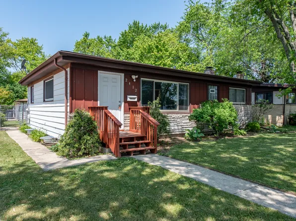 2412 Joanna Ave, Zion, IL 60099