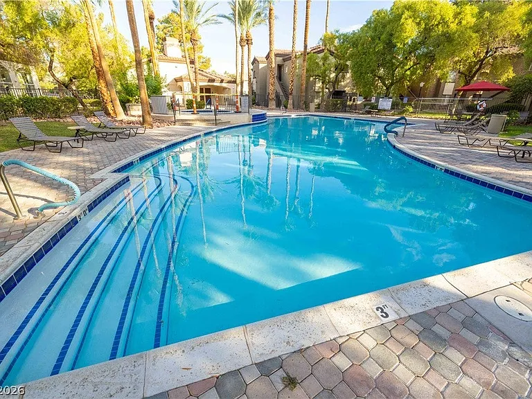 9000 Las Vegas Blvd S #2122 — Photo 2