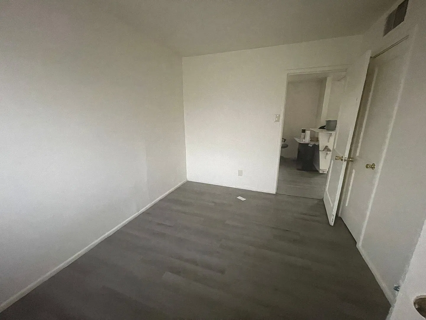 Taylor Ave 3800 — Photo 2