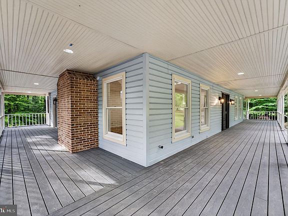 5th image of 7122 Ivakota Rd
