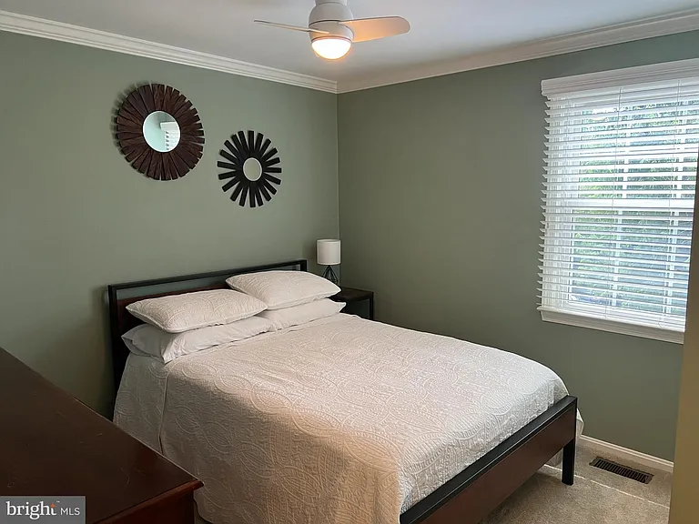9015 Piney Grove Dr — Photo 32
