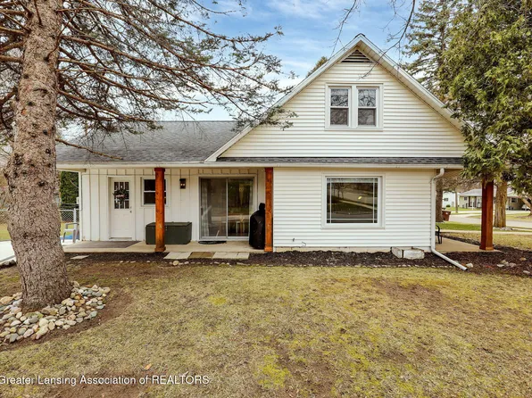422 Ann St, Mason, MI 48854