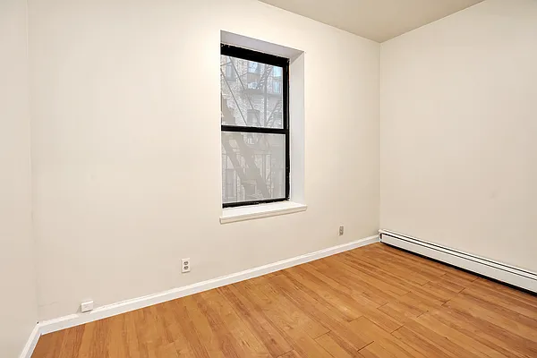 Rented by Douglas Elliman | media 14