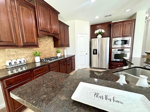 4th image of 9919 Rochs Hill Ct