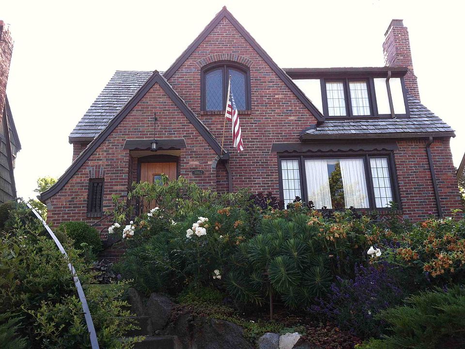 1st image of 3862 43rd Ave NE