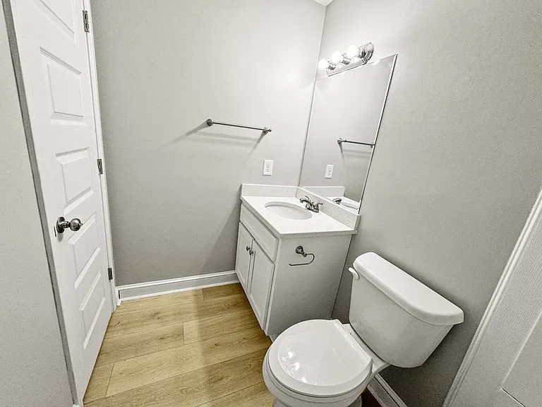 Experience comfortable and stylish living at Westridge Village Apartments — Photo 34
