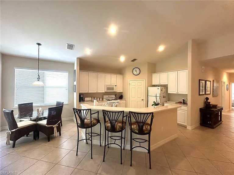 1634 Tarpon Bay Dr S #202 — Photo 12