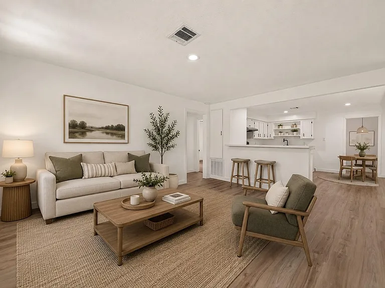 2545 Jackson St — Photo 4