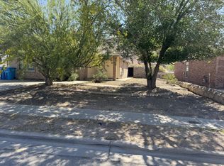 10751 Thunder Rd, Socorro, TX 79927