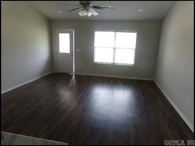 2424 Vivian Dr — Photo 3
