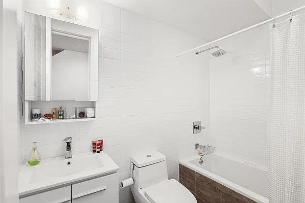 Rented by Compass | media 7
