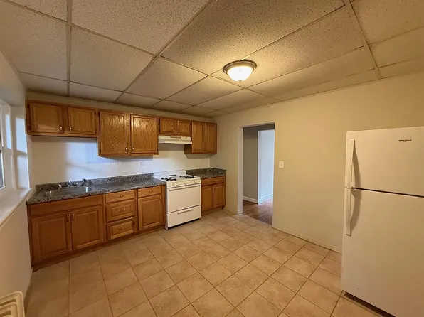 105 Norfolk St APT 2, Cambridge, MA 02139