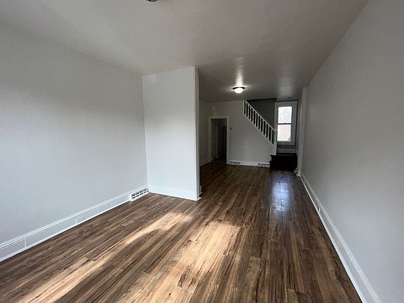2nd image of 118 Ashmore Ave