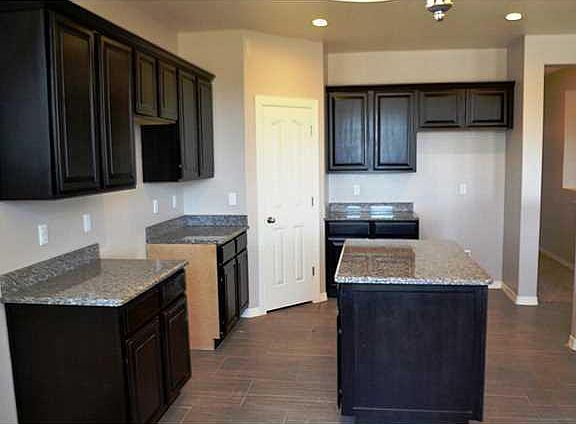 5th image of 5529 Valley Laurel St
