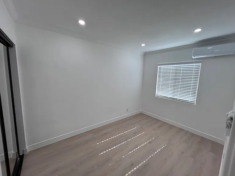 Atwood Pl — Photo 3