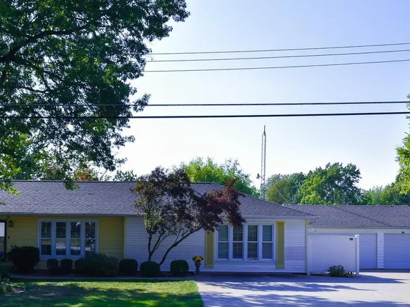 2709 N 12th St, Quincy, IL 62305