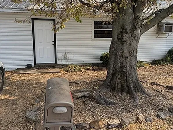509 S Wilson St #A, Poteau, OK 74953