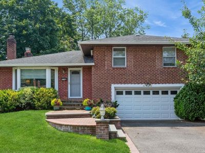 236 Martin Drive, Syosset, NY, 11791