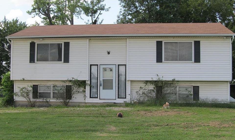 1st image of 14455 222nd St