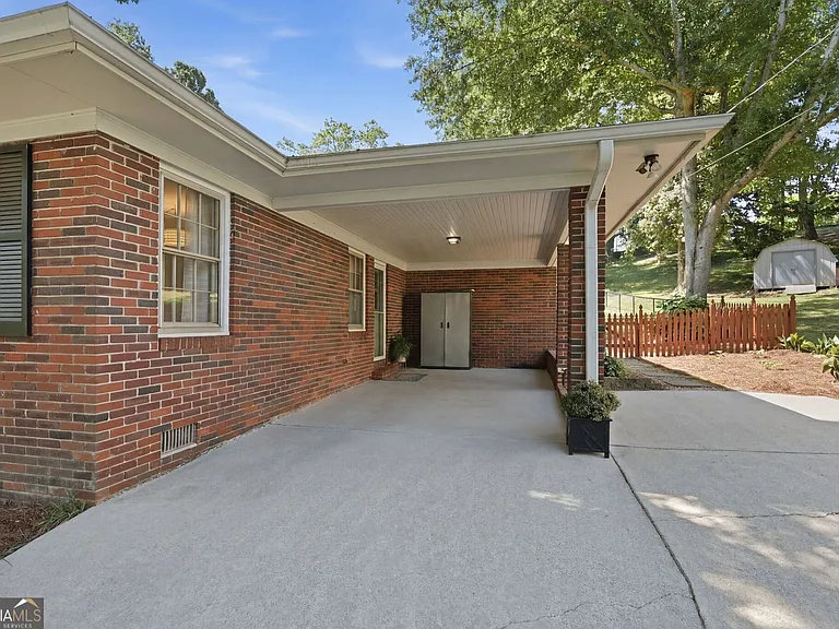 1338 Northwood Cir NE — Photo 22