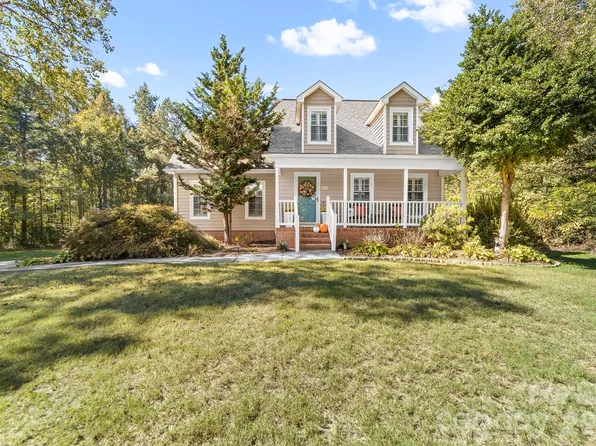 5020 Mandy Ln, Mount Holly, NC 28120