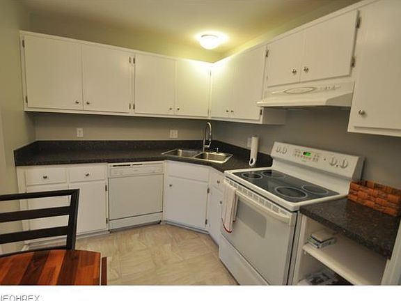 5th image of 2021 King James Pkwy APT 326