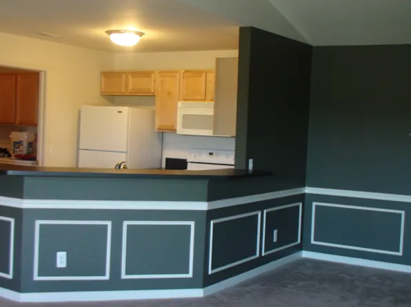 51596 Stern Ln, Chesterfield, MI 48051