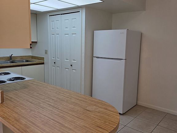 5th image of 1210-1222 SE 8th St #1222-2