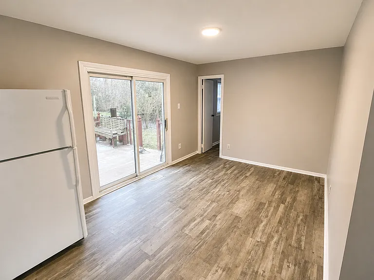 4511 N Kenmore Rd — Photo 11