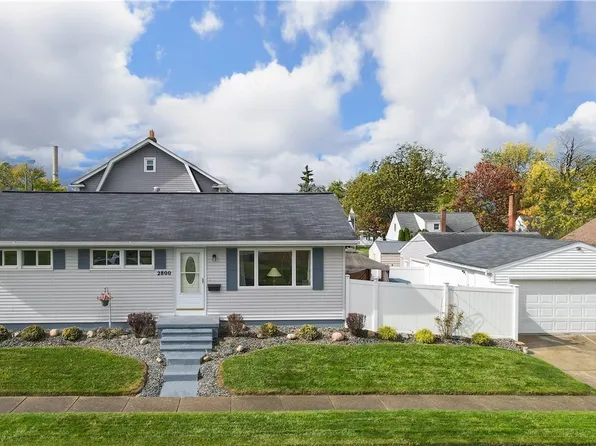 2800 11th St, Cuyahoga Falls, OH 44221