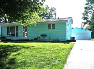 2326 46th Street Ct, Rock Island, IL 61201
