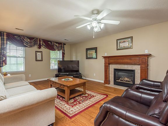 5th image of 12918 Sanderling Ln