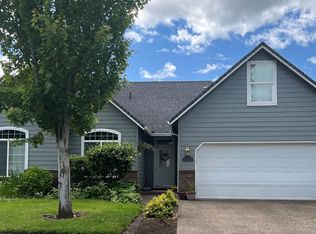 2272 33rd St, Springfield, OR 97477