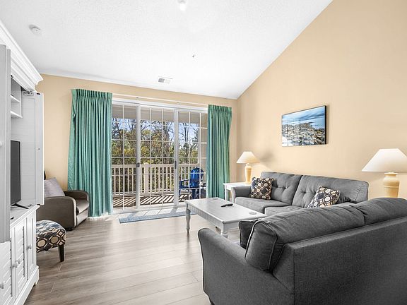 2nd image of 6015 Catalina Dr Unit 832