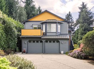 231 NE 92nd St, Seattle, WA 98115