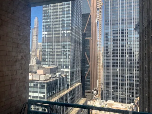 145 East 48th Street image 3 of 5