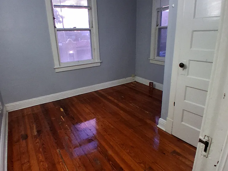 2529 Holmes St — Photo 31