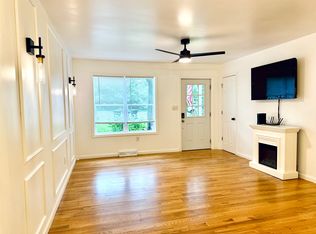 21 Loughberry Rd S, Saratoga Springs, NY 12866