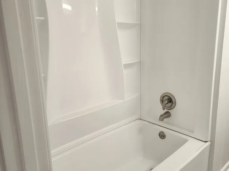 1009 Salem Dr — Photo 12