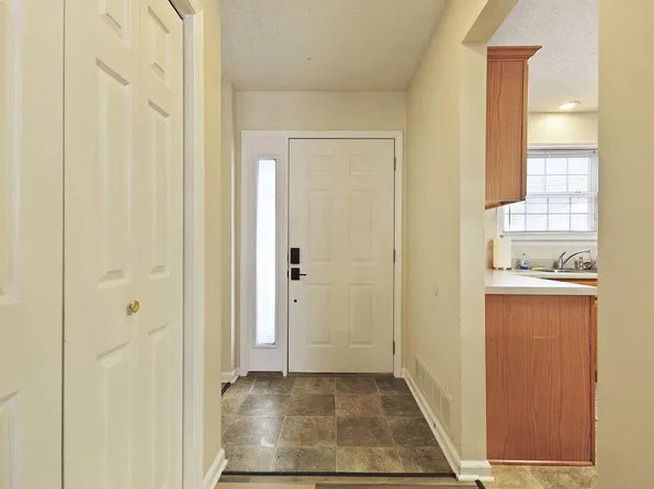 803 Manhattan Dr, Columbia, MO 65201