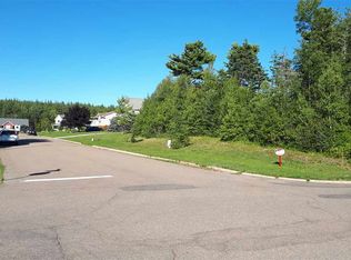 21 Spruce St, Pt Hawkesbury, NS B9A2M1