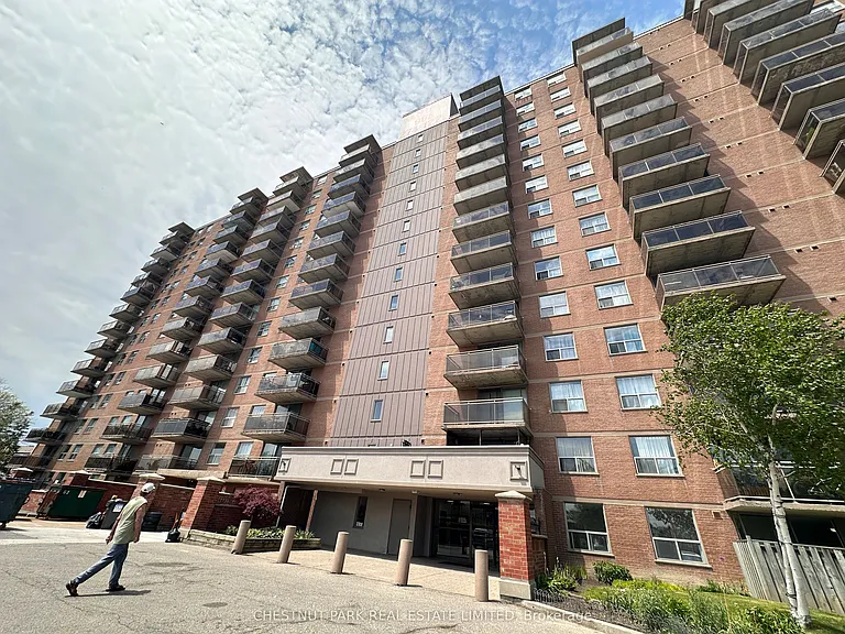 1060 Caven St #202 — Photo 34