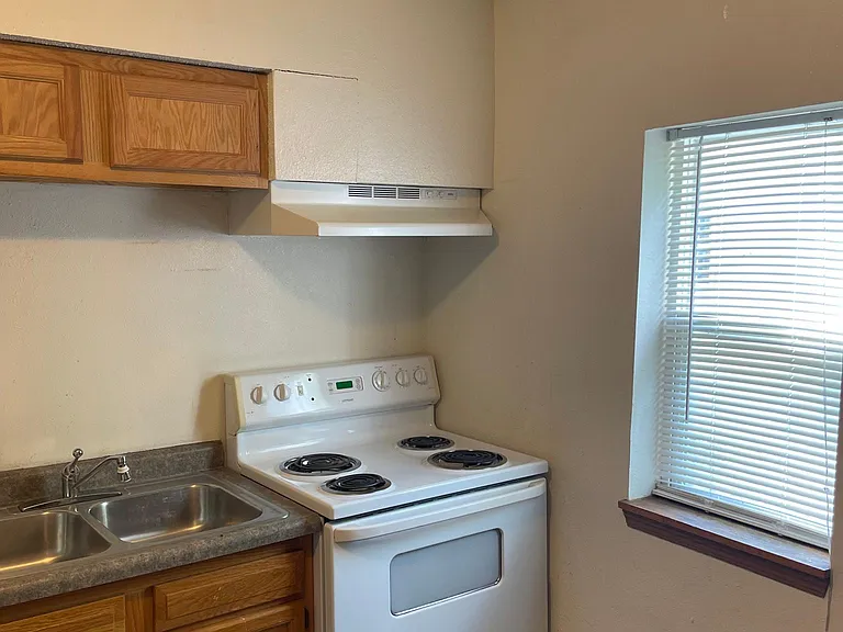 317 S Johnson St #2 — Photo 2