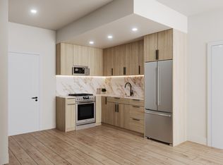 8961 162nd St #608, Jamaica, NY 11432