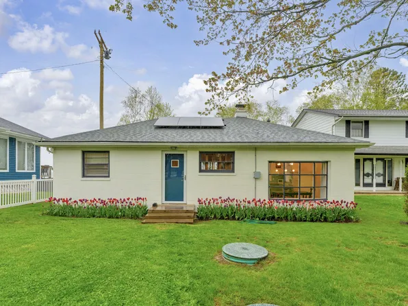 5810 N Lakeshore Rd, Deckerville, MI 48427