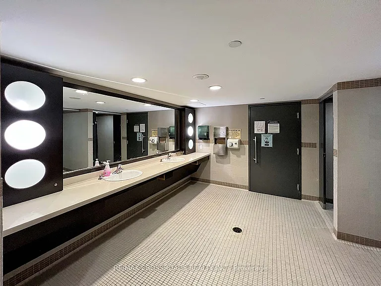 190 Borough Dr #2011 — Photo 27
