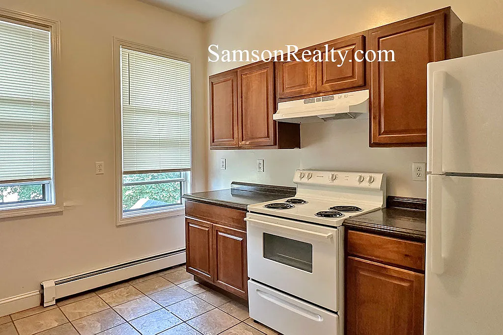 4 bed, $4,875 — Photo 4