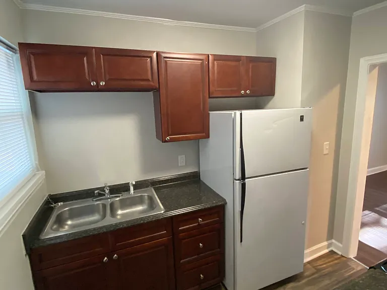 203 Pine St #3C — Photo 7