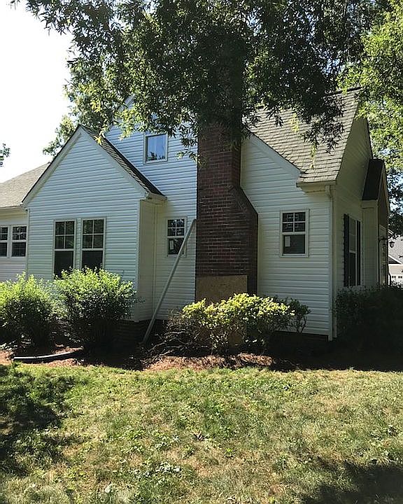 2nd image of 4232 Robertson Dr