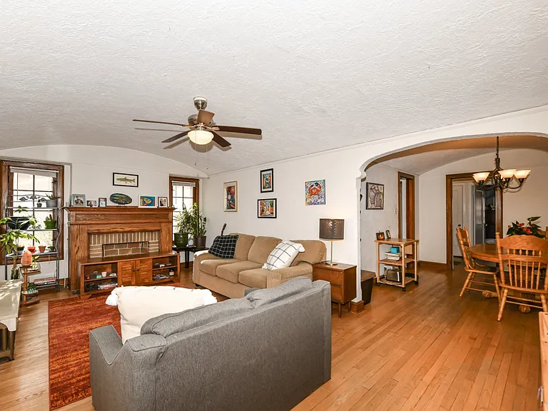 6811 Aetna Ct — Photo 8